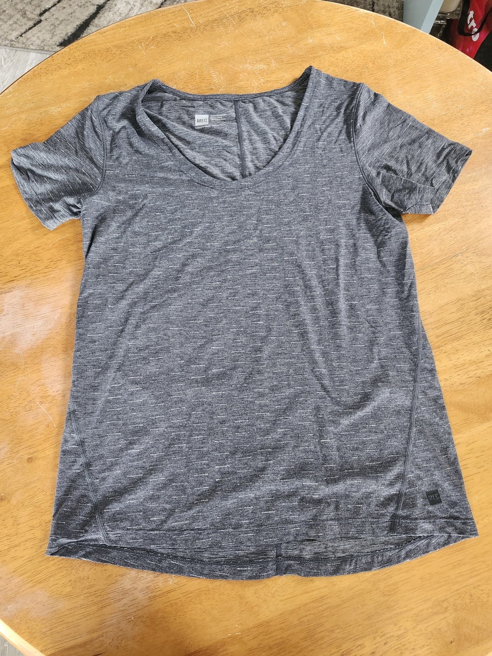 MEC Women's Heather Charcoal V-Neck Short Sleeve Tee | Super Breathable